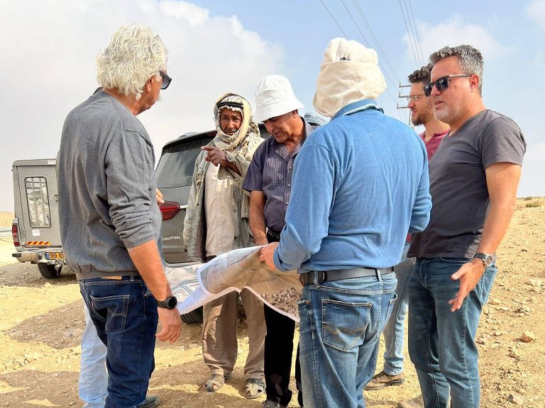 מקורות - הקמת קווי מים בפזורה הבדואית בנגב